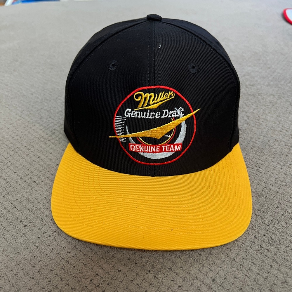 Vintage 1990s Miller Genuine Draft Genuine Team Racing Hat Black Yellow Snapback